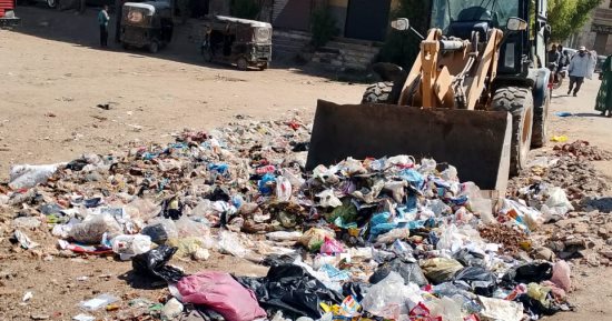 حملات مكثفة للنظافة ورفع الإشغالات بإطسا وطامية فى الفيوم