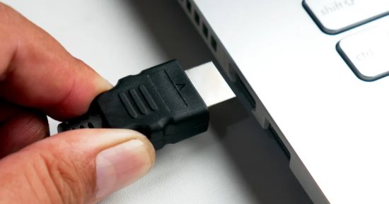لماذا تختفى منافذ HDMI من بعض أجهزة اللابتوب الحديثة؟
