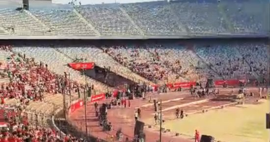 توافد الجمهور لحضور حفل تامر حسنى باستاد القاهرة
