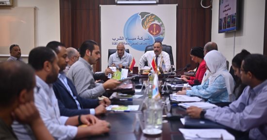 رئيس مياه القناة يستقبل اللجنة الوزارية لتقييم الأداء ودعم التطوير المؤسسي
