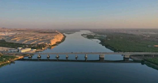 محور الفشن التنموي ببني سويف يربط الطرق الصحراوية ويفتح آفاق الاستثمار.. صور