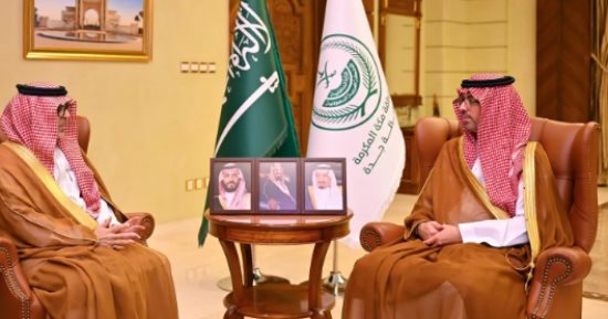 الأمير سعود بن جلوي يستقبل مدير فرع هيئة الصحفيين بجدة