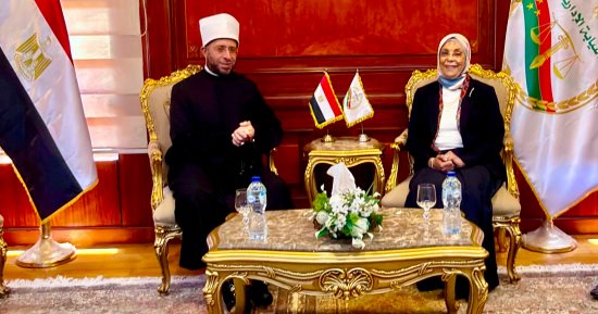 وزير الأوقاف يهنئ رئيسة هيئة النيابة الإدارية ويؤكد دعم جهود مكافحة الفساد