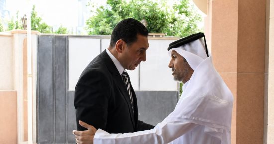 وزير الرياضة يقدم واجب العزاء فى وفاة الشيخ حمد بن خليفة أمير قطر السابق