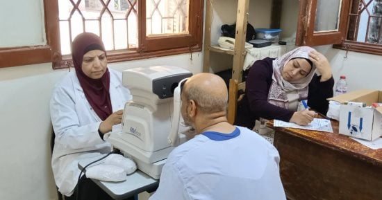جامعة بنها تقدم خدمات طبية مجانية لـ332 مواطنا فى قرية نقباس بالقليوبية