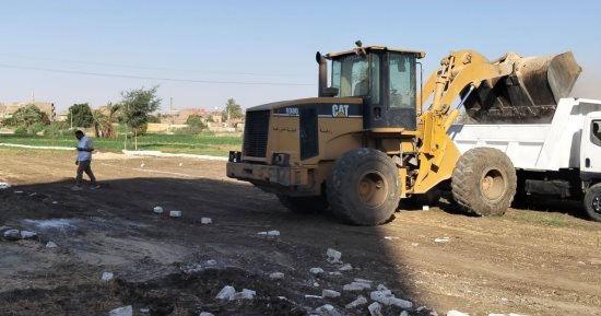 إحباط محاولة تبوير 12 قيراطا وإزالة التعديات في المهد بمركز المراغة سوهاج
