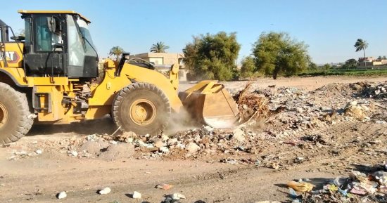رفع أكثر من 70 طنا من المخلفات.. حملات مكثفة للنظافة اليومية بمدينة جهينة