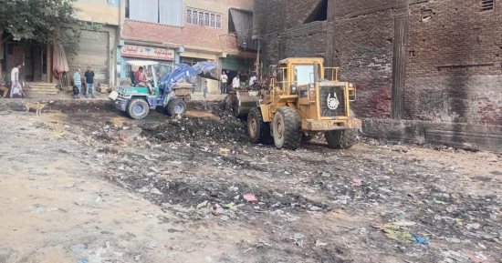​إزالة إشغالات ومخلفات محيط سوق التبة النموذجي بشرق مدينة نصر 