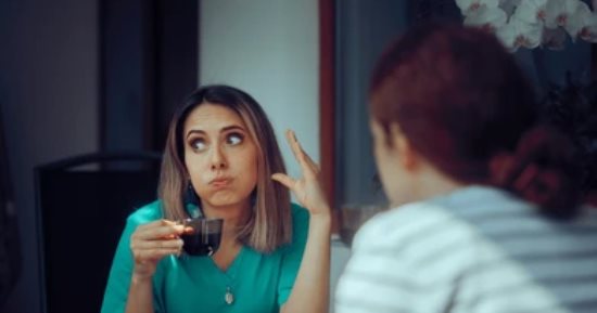 لا تكن مصدرا للطاقة السلبية.. 6 علامات تدل على أنك ترهق من حولك