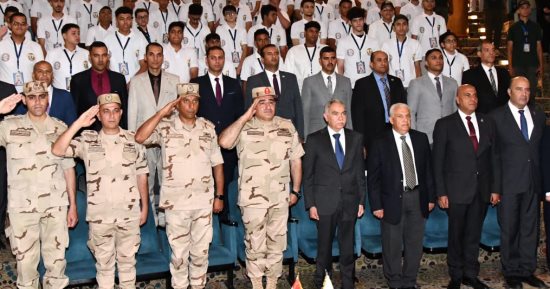 إدارة التجنيد والتعبئة تسلم شهادات الإعفاء لمرضى مستشفى سرطان 57357