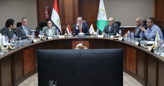 محافظ الجيزة يعلن استلام الشريحة الأولى بـ250 مليون جنيه لدعم منظومة النظافة