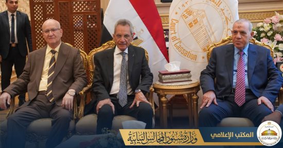 وزير شئون المجالس النيابية يشدد على دعم العدالة الناجزة وتعزيز التنسيق 