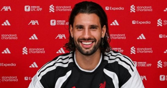 رسميا.. ليفربول يكافئ سوبوسلاي بعقد جديد طويل الأمد