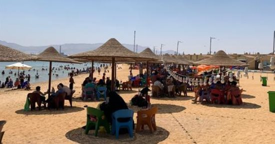 محافظ السويس: موقع المدينة على البحر الأحمر منحها مقومات سياحية فريدة.. فيديو وصور