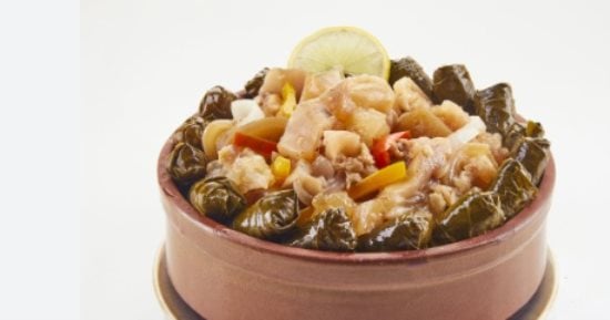 طريقة عمل طاجن ورق العنب بالكوارع
