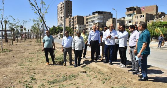 خطة شاملة لتطوير وتجميل ميادين أسيوط وزيادة المسطحات الخضراء.. صور