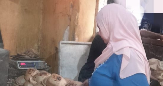 ضبط مخبز استولى على 3 أطنان دقيق مدعم وتحرير 28 مخالفة تموينية بالإسماعيلية