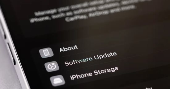 كيف تعرف إصدار iOS المثبت على iPhone؟.. خطوات بسيطة للتحقق من نظام التشغيل