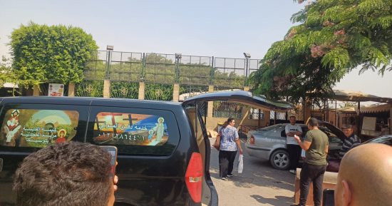 وصول جثمان هانى شنودة إلى كنيسة العذراء بالمعادى لأداء صلاة الجنازة