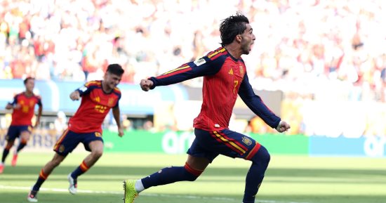 برشلونة يتحرك لتحصين قاهر الأرجنتين من عروض باريس سان جيرمان 