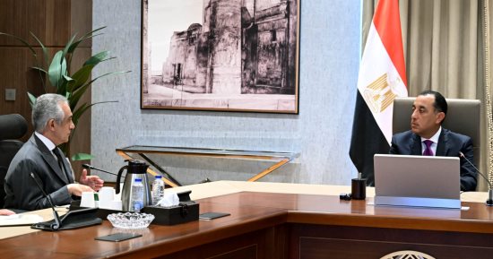 في اجتماع مع وزير العدل:  رئيس الوزراء يُتابع آخر مستجدات تطوير خدمات الشهر العقاري والتوثيق