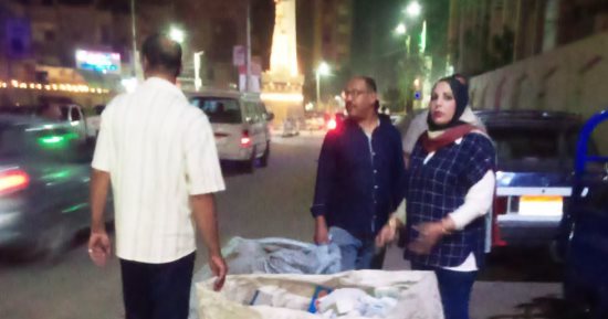 حى شرق سوهاج يشن أكبر حملة لمواجهة نباشى القمامة وضبط 98 مخالفة