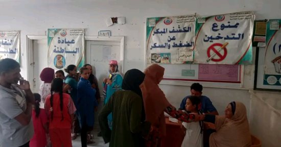 رئاسة مركز باريس: تنفيذ قافلة طبية مجانية لعلاج أهالى قرية "جدة"