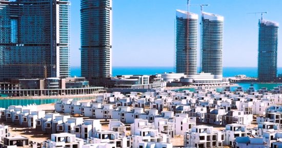 العلمين الجديدة تفتح أحضانها لعشاق المتعة والترفيه والأجواء الشاطئية الخلابة.. طقسها المعتدل يجعلها مقصد الهاربين من الحر.. وجهة سياحية حضارية على البحر المتوسط.. ورواج  سياحي واستثماري بجميع الأنشطة.. صور