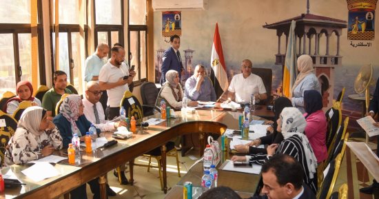 محافظ الإسكندرية: توفير 7 فرص عمل من بينها 4 لذوي الهمم وتسليم 3 عقود فورية