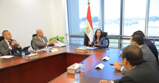 وزيرة التضامن: صرف 374 مليون جنيه من بنك ناصر للأسر الأولى بالرعاية