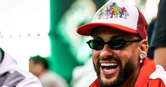 جماهير سانتوس تنقلب على نيمار بسبب بطولة بوكر.. اعرف التفاصيل 