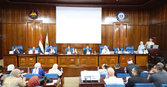 رئيس مياه القاهرة: الحوار المجتمعي شريك رئيسي في تطوير الخدمات 