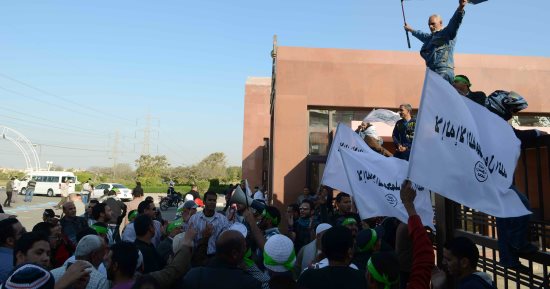 حتى لا ننسى.. الإخوان الإرهابية حاولت إسكات صوت الحقيقة بحصار الإنتاج الإعلامى