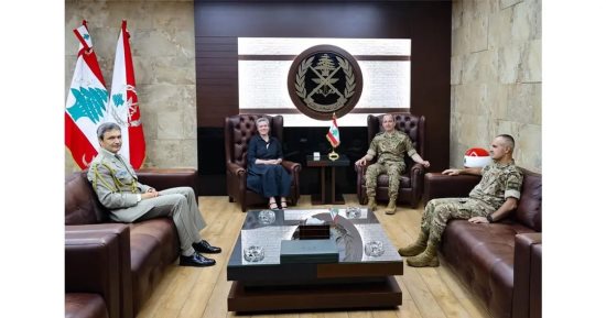 قائد الجيش اللبناني وسفيرة الاتحاد الأوروبي يبحثان دعم الجيش والتطورات في لبنان والمنطقة
