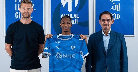 الهلال السعودي يضم رسميا الهولندي سامرفيل من وست هام حتى 2030