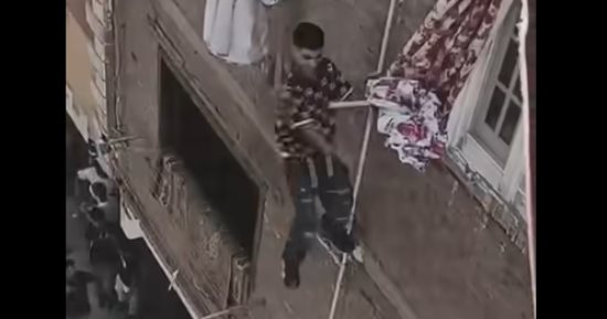 استعراض على ماسورة غاز ببشتيل.. مغامرة كادت تنتهي بكارثة