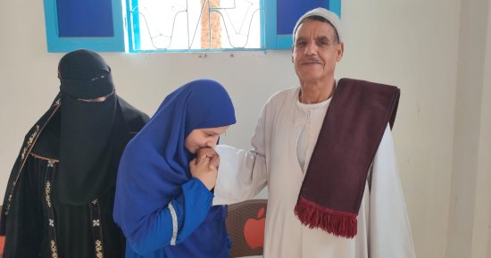 سارة الرابعة مكرر أدبي بالثانوية الأزهرية: الصلاة سر تفوقي وأتمنى الالتحاق بكلية الألسن