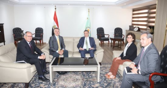 وزير الزراعة يستقبل مدير معهد "سيام باري" الإيطالي لبحث تطوير نظم الزراعة الذكية