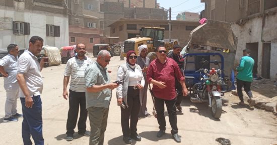 محافظ أسيوط: تكثيف حملات النظافة ورفع الإشغالات بمدينة القوصية