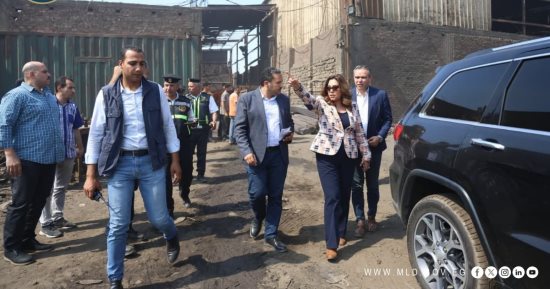 منال عوض توجه بتوفيق الأوضاع البيئية للمصانع بمنطقة العكرشة فى القليوبية
