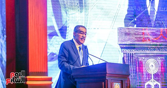 ضياء رشوان: الرئيس السيسي وجه بحفظ الإعلام المرئى والمسموع والمكتوب