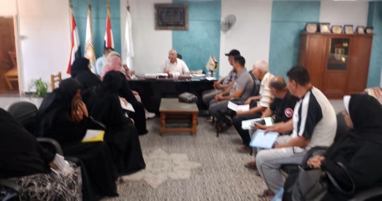رئيس مدينة طور سيناء يناقش مطالب المواطنين فى اللقاء الأسبوعى ويوجه بحلول فورية