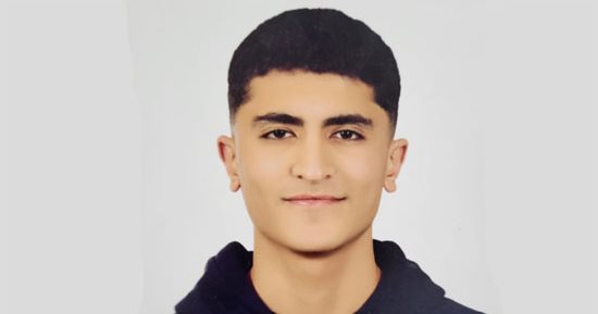 حافظ لكتاب الله.. عبدالله يحصد المركز الأول على الثانوية: حلمى طب قصر العينيى