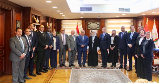 رئيسة النيابة الإدارية تستقبل وفدى نادى مستشاري الإسكندرية والنادى البحرى