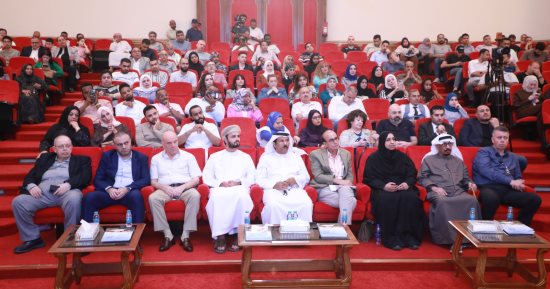 قصائد بإيقاعات عذبة ومواضيع أنسانية ووجدانية فى بيت الشعر