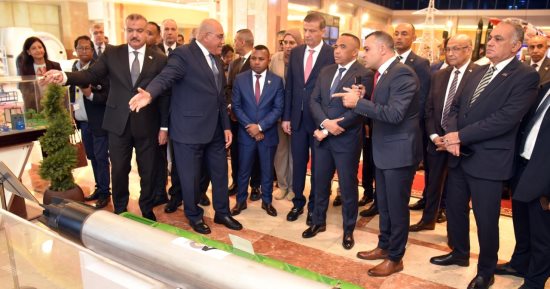 رئيس مدغشقر يزور الهيئة العربية للتصنيع ويشيد بقدراتها الصناعية المتطورة
