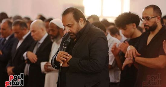 تشييع جثمان والدة النائب محمد شبانة لدفنها بمقابر الأسرة.. صور 