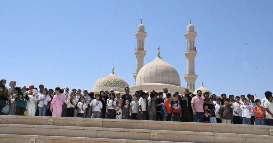 جولة حفظة القرآن فى مسجد مصر بالعاصمة الجديدة