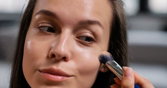مكياج "نو ميك أب".. خطوات للحصول على إطلالة طبيعية تدوم طول اليوم