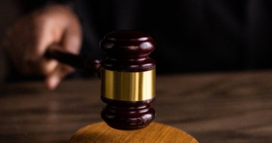 تأجيل محاكمة 6 متهمين بقتل شخص والشروع فى قتل 3 آخرين بالمرج